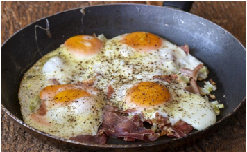 “Da li smem da doručkujem jaja svaki dan?” Evo šta na to kaže kardiolog, a šta onkolog