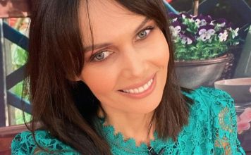 Evo ko je muž “Praktične žene” Krila ga je celih 15 godina! Isplivala fotografija, ne pušta voditeljku iz zagrljaja