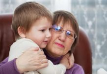 20 godina slušam kako svekrva ovako savetuje mog muža: Kada ispričam prijateljicama, ne veruju mi