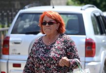 “Kažu da moje pesme slušaju samo seljaci, prosti ljudi”: Narodna pevačica zarađuje najviše, a kažu da nema skromnije