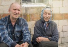 Ovako nikako ne smete da pričate sa starim roditeljima: Samo ćete se ogrešiti