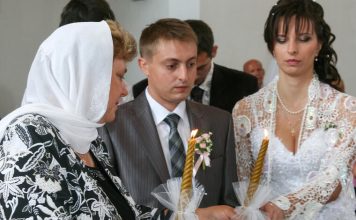 Nikola iz Bora rekao majci da mu ne dolazi na svadbu, da ga ne blamira jefinom odećom: Otac ga je postideo 1 rečenicom