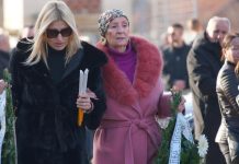 Naše pevačica je muža i ljubavnicu gole izbacila iz spavaće sobe: “Uplakana i bez odeće molila me da joj nešto učinim”