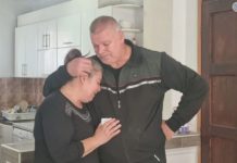 SLIKA KOJA KIDA DUŠU! Na krevetu ubijenog tinejdžera sve šta je najviše volio: Hranitelji mu kupili patike za rođendan koji nije dočekao, a sada ga sahranjuju sa njima…