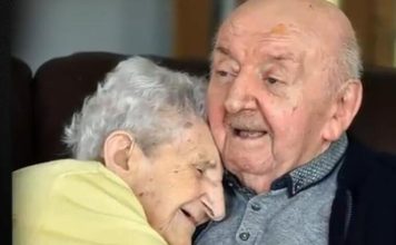 Majka (98) se preselila u starački dom da bi brinula o sinu (80): Ovo je najemotivnija priča koju ćete danas čuti
