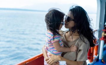 Nataša se preselila u Dubai i šokirala načinom na koji oni vaspitavaju decu “Ja sam jedina majka s detetom na igralištu”