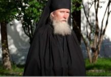 Sveštenik otkrio da li treba da se nosi odeća pokojnika: Rođaci to ne bi trebalo da rade