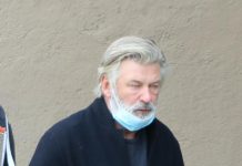 Aleksandar je najzgodniju ženu na svetu zamenio upola mlađom koja je rodila 7. dece: Nakon skandala svi beže od njega