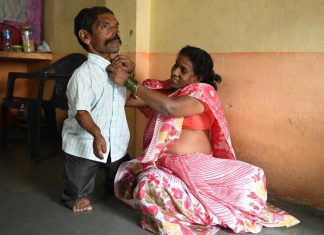 Bolesni roditelji rađaju decu sa istim genetskim poremećajem: Ludi su u čudu kad vide kako živi 11 članova ove porodice