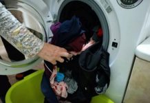 OMEKŠIVAČ SIPAJTE OVAKO I VEŠ ĆE MIRISATI 7 DANA: Tu CAKU znaju iskusne domaćice Zanimljivosti