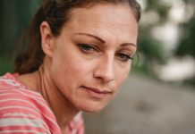 Jelenu je sa 5 godina majka ostavila u prodavnici, okrenula se i zauvek nestala: A onda u sirotištu saznaje pravu istinu