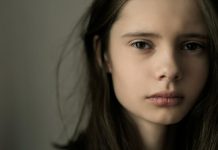 Život sa toksičnom majkom napravio mi je pakao od života: Imala sam 18 kad su mi psihijatri ustanovili strašnu dijagnozu