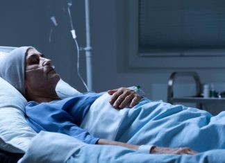 Palijativna sestra otkrila najjeziviju stvar koja se događa kada ljudi umiru: Čim ovo krene, znači da je kraj blizu