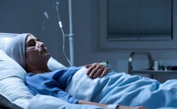 Palijativna sestra otkrila najjeziviju stvar koja se događa kada ljudi umiru: Čim ovo krene, znači da je kraj blizu