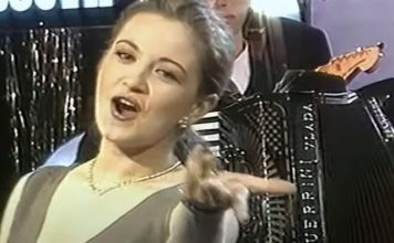 Posao pevačice zanemila staračkim domom, kupa starije ljude da deci donese hleb: Srbija je brujala o njenoj aferi sa pevačem Bajom