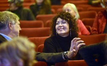 Za nju svi i dalje kažu da je najlepša Beograđanka, a ljudi se iznenade kada čuju ko su joj ćerke: Jedna je pevačica, druga se udala za ženu iz čuvene porodice