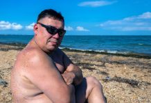 Jovica iz Kruševca 12 godina vozi kamion da otplati stambeni kredit, a žena pare troši sa ljubavnikom: “Dobio sam šećer od saznanja s kim me vara”