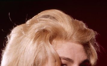 Za najlepšom Beograđankom ludeo Holivudski glumac, a ona izabrala Josipa koji je zamenio mlađom koleginicom i uzeo joj sina: “Muškarci su u ljubavi pametniji”