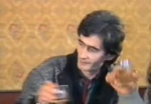 Hitovi našeg narodnog pevača i danas se pevaju i svi im se smeju, a umro je jezivom smrću u Kraljevu: Konobarica ga našla ispod kafanskog stola