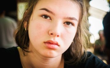 Eva iz Zrenjanina spasla majku kojoj je visilo telo sa užeta, frapantna nepravda je slomila: Borila se za svaki dinar, pa završila s decom u sobi punoj pacova