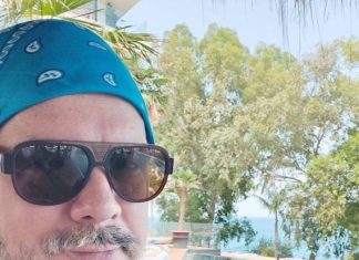 Naš pevač prevario ženu sa rođakom, pa zavoleo Albanku i otišao kod nje u dom: Dok su pokretali zajednički posao – ljubav pukla, a on završio u bolnici