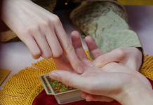 Samo zaista posebni ljudi imaju ovaj simbol na levom dlanu, njima se smeši veliki uspeh u životu, bogatstvo i sreća