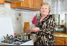 U inostranstvu smo radili 40 godina da sinu PODIGNEMO KUĆU: Sad njegova tašta mene i muža dočekuje kao goste u našoj kući