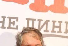 Kad je Manda pao na sceni, svi su mislili da glumi, a sin je gledao kako mu otac umire: “Taj njegov krik nikada neću zaboraviti”