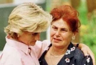 Susret Princeze Dajane i ove Bosanke 3 nedelje pred njenu smrt rasplakao je planetu: Kada je čula njenu priču uradila je nešto što svaka majka razume