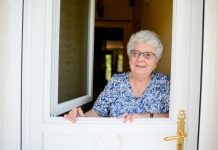 Vera iz Priboja je roditeljima ostavila 3 dece i otišla na more s novim dečkom: Majka je preklinjala da se vrati, pojavio se ON i rekao – vodim ih sa sobom