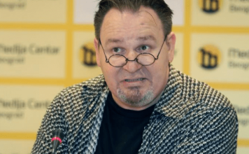 UŽAS! GLUMAC BANE VIDAKOVIĆ SE PREDOZIRAO U STANU, NAŠLI GA NA PODU: PRIZOR ZASTAŠUJUĆI!! Popio dve bočice metadona i bupa!!!