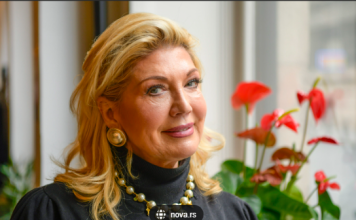 Pogled zbog kog kuća vredi čitavo bogatstvo: Suzana Mančić i Simeon Ocomokos otvorili vrata svog doma u Grčkoj! – Zavirite u njihov RAJ