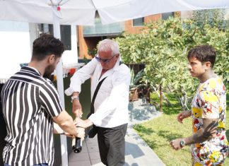 Naš folker imao je toliko žena da im ne zna brij, a otkrio da je bio intiman i sa muškarcem: “Više mi se sviđa sa…”