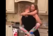 Mislila je da joj muž i kćerkica spremaju jeIo u kuhinji, ali kad je ušla u tamo, zaIediIa se od scene koju je zatekla: Zatim je uključila kameru – da li je on n0rmalan (Video)