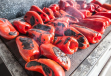 KAKO da najbrže OLJUŠTITE paprike za ajvar i zimnicu: PROVJERENI trik KOJI štedi vrijeme i živce