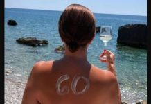 Naša voditeljka se kao samohrana majka godinama odricala uživanja: Za 60. rođendan se posvetila sebi, na plaži napravila spektakl