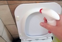 POPRSKAJTE ovo na WC dasku i zablistaće kao nova: Žute mrlje i prljavština će nestati ODMAH!