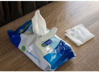 Ubacite vlažnu maramicu u mašinu za pranje veša i gledajte rezultat posle pranja: Nema boljeg trika