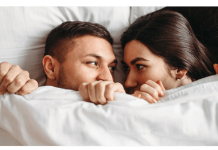 Šta znači kada te muškarac gleda u oči tijekom intimnog odnosa?