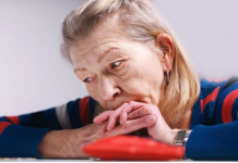 Vera je 20 godina dobijala pisma od mrtvog sina: Kad je saznala ko stoji iza toga – bila je preneražena “Toj osobi je najviše verovala”