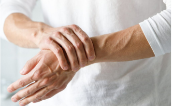 PRIR0DNI LIJEK K0JI ĆE ZAMJENITI AP0TEKU – Uništava demenciju, upale, B0L0VE i artritis