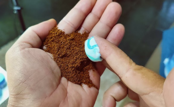 Pomiješajte kafu i pastu za zube?! Evo zašto je ovaj viralni trik preplavio internet!