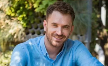 Zgodni glumac nije dugo čekao: Momčilo Otašević ovu lepoticu odveo pred oltar FOTO