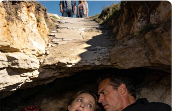 Na planinarskoj stazi iznad Velebita, moja snaha i sin iznenada su gurnuli mene i muža niz liticu. Ležeći dolje, krvava, čula sam muža kako šapće: “Ne miči se… pravi se mrtva.” Kad su otišli, otkrio mi je istinu strašniju od samog pada.