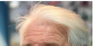 Umro na dijalizi držeći u jednoj ruci cigarete, drugu mu se priključili na infuziju: Lekari su bili zapanjeni kad su otkrili čaršav pokojnog Kemala