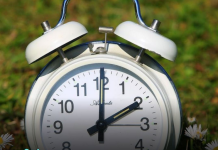 Bliži nam se pomicanje sata, ove godine s jednom promjenom koja će mnoge oduševiti