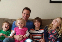 Pomogao sam nepoznatoj starici u marketu – nisam znao ko stoji iza nje