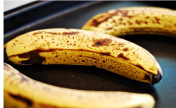 Kada pojedeš bananu koja počinje da tamni, evo šta se dešava tvom telu – ostat ćete u šoku!