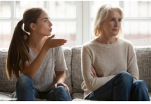 Zašto djeca kada odrastu viču na roditelje? Bol koju mnogi šute