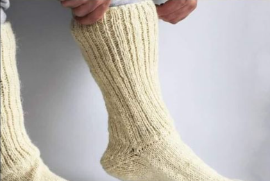 DA LI NOSITE U KUĆI VUNENE ČARAPE? Evo šta vam znači za zdravlje, OVO MALO KO ZNA